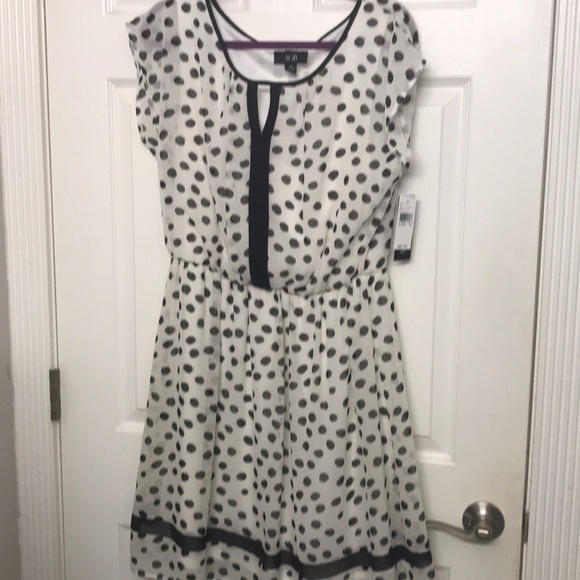 AGB Dresses & Skirts - AGB Black and white dress size 12 *NWT